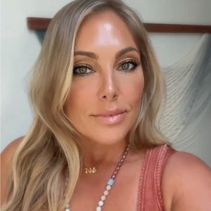 Meet your Posher, Jane